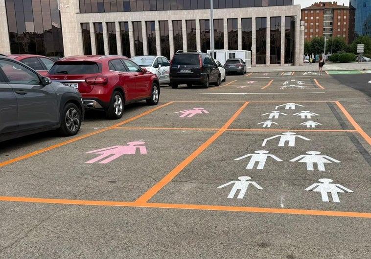 El PP afea a Diez que tilde a las mujeres de «colectivo vulnerable» para reservarles aparcamiento